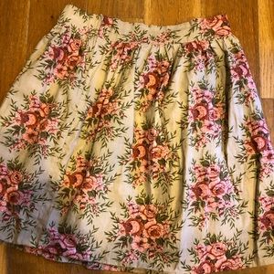 Flower skirt from DNA stars. Pockets and super cute